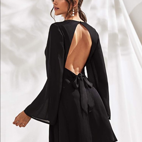 Dresses & Skirts - Plunging Neck Tie Back Backless Dress